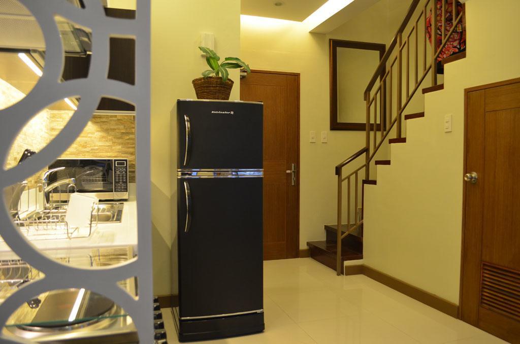 Appartamento Eton Parkview Makati City Esterno foto