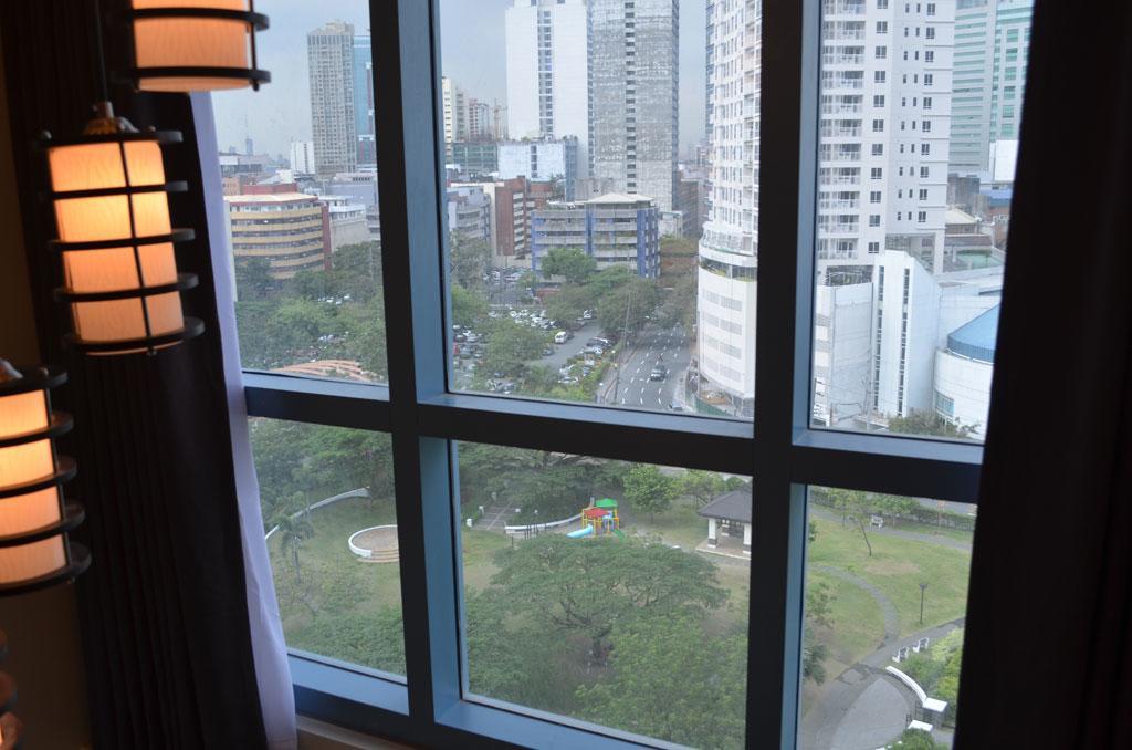 Appartamento Eton Parkview Makati City Esterno foto