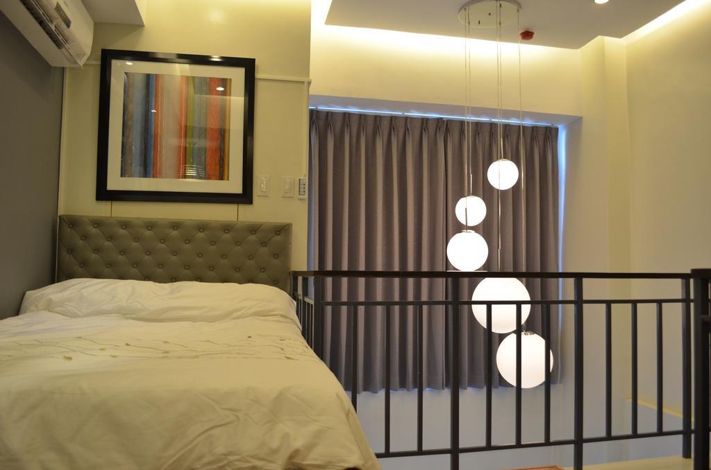 Appartamento Eton Parkview Makati City Esterno foto