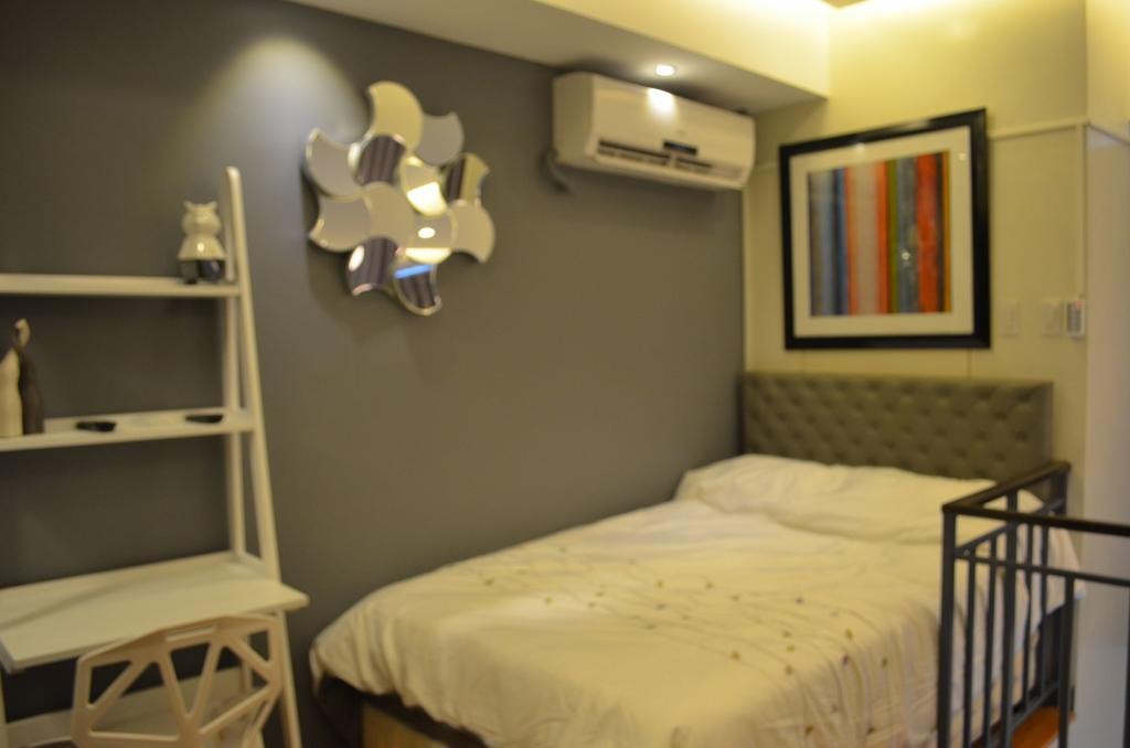 Appartamento Eton Parkview Makati City Esterno foto